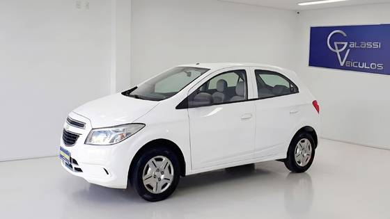 CHEVROLET ONIX 1.0 MPFI SELEÇÃO 8V FLEX 4P MANUAL